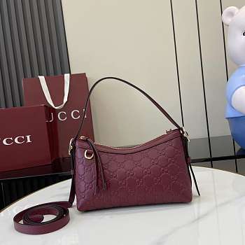 Gucci GG Emblem Small Shoulder Bag Red 22x14x8cm