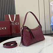 Gucci GG Emblem Small Shoulder Bag Red 22x14x8cm - 5