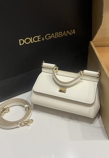 Dolce & Gabbana Small Sicily White Handbag 18x11x6cm