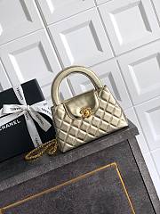 Chanel Mini Kelly Gold 13x19x7cm - 1