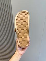 Louis Vuitton LV Easy Mule Beige - 5