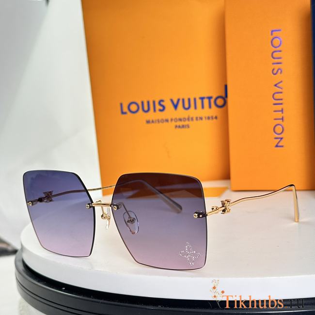 Louis Vuitton LV Glam 2.0 Square Glasses - 1