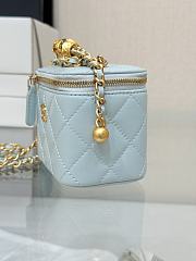 Chanel Mini 24K Vanity Case Blue Lambskin Gold 11x8.5x7cm - 2