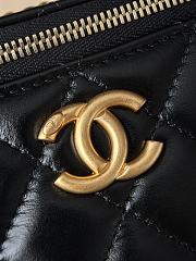 Chanel Vanity Case Black Lambskin Gold 17x9.5x8cm - 2