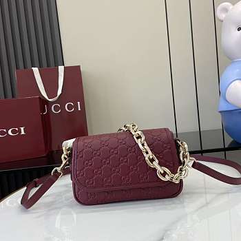 Gucci GG Emblem Small Shoulder Bag Red 20.5x13x7cm