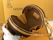 Louis Vuitton LV Soccer Ball Bag 19cm - 5