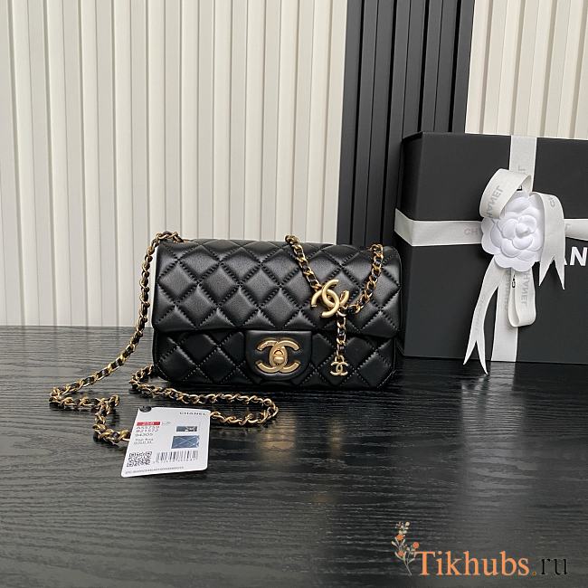 Chanel Mini Flap Bag Lambskin Gold Black 20x13x7cm - 1