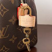 Louis Vuitton LV Speedy Chain 20 Brown 20x15x11cm - 5