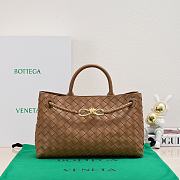 Bottega Veneta Small East/West Andiamo Light Brown 29x18x10cm - 1