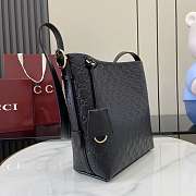 Gucci GG Emblem Medium Shoulder Bag Black 24x26x10cm - 5