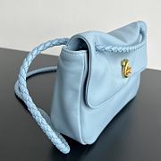 Bottega Veneta Madison Bag Blue 27x16x6cm - 4