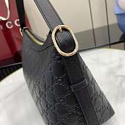 Gucci Emblem Medium Shoulder Bag Black 30x19x11cm - 6