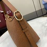 Gucci Emblem Medium Shoulder Bag Brown 30x19x11cm - 6