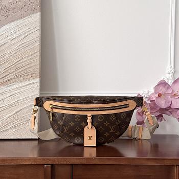Louis Vuitton LV High Rise Bumbag 38x16x8cm
