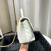 Chanel Coco Handle Bag White Chevron Caviar 23cm - 5