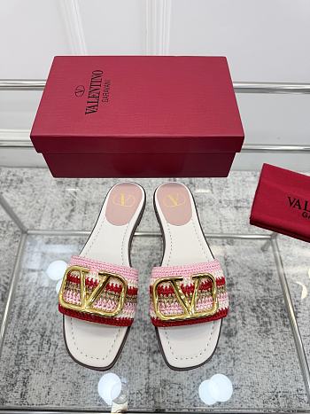 Valentino Garavani VLogo Signature Pink slides