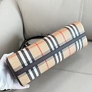 Burberry Highland Bowling Brown Top Handle Bag 33.5x12.5x17cm - 5