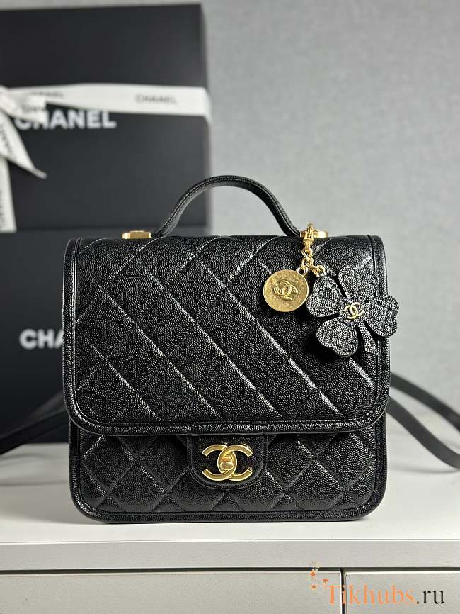 Chanel Backpack Caviar Gold Black 19.5x22x7cm - 1