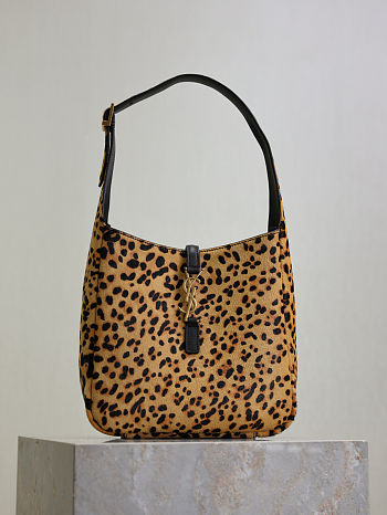 YSL Le 5 à 7 Hobo Bag Leopard 23x22x8.5cm