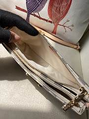 Louis Vuitton LV Pochette Liv White 24x13x6cm - 5