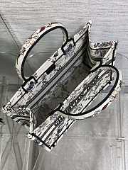 Dior Medium Book Tote White Flower 36x27.5x16.5cm - 6
