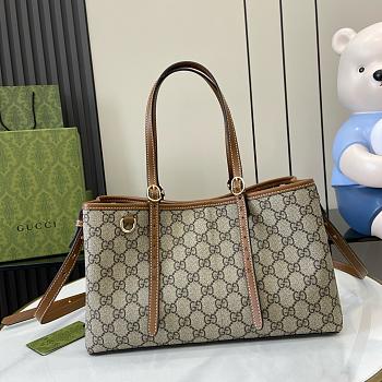 Gucci Emblem Medium Tote Bag 31x18.5x11.5cm