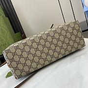 Gucci Emblem Medium Tote Bag 31x18.5x11.5cm - 4