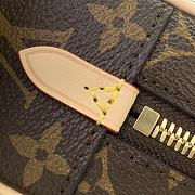 Louis Vuitton LV Hang On Bag 26x11.5x6.5cm - 2