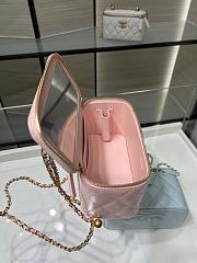 Chanel Vanity Case Pink Lambskin Gold 17x9.5x8cm - 4