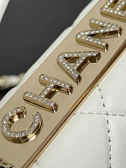 Chanel Top Handle White Lambskin 18cm - 3