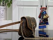 Louis Vuitton LV Solo Bag 15.7x11.6x4cm - 4