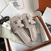 Hermes Oran Light Pink Epsom Slides - 3
