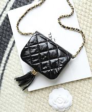 Chanel Clutch Bag With Chain Black 11x8.5x3.5cm - 2