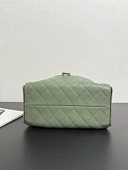 Chanel 25 Small Handbag Green Calfskin Gold 30x26x14cm - 5