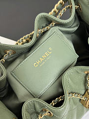 Chanel 25 Small Handbag Green Calfskin Gold 30x26x14cm - 3