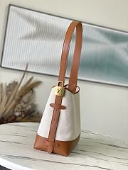 Louis Vuitton LV Low Key Hobo PM Ecru/Cognac 24x28x16cm - 5