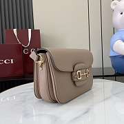 Gucci Horsebit 1955 Soft Medium Shoulder Bag Taupe 26x17.5x10cm - 4
