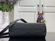 Louis Vuitton LV Avenue PM Bag Black 30x19.5x12cm - 3
