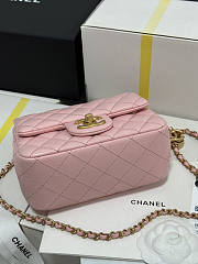 Chanel 25B Flap Bag Pink Lambskin Gold 18x13.5x7cm - 4