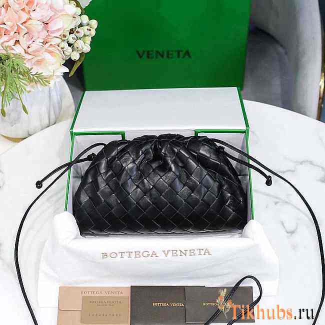 Bottega Veneta Mini Pouch Intrecciato Leather Clutch Black 22x13x5cm - 1
