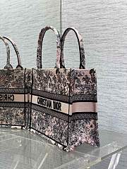 Dior Lucky Medium Book Tote Pink Flowers Calendar - 5