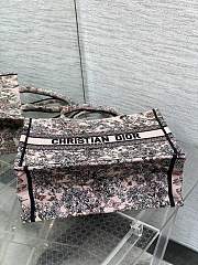 Dior Lucky Medium Book Tote Pink Flowers Calendar - 3