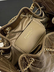 Chanel 25 Small Handbag Calfskin Gold 30x26x14cm - 2