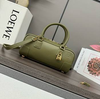 Loewe Amazona 23 Cropped Bag in Nappa Calfskin size 23cm