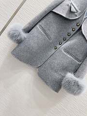 Prada grey wool coat with fur cuffs - 6