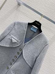 Prada grey wool coat with fur cuffs - 5
