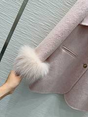 Prada pink wool coat with fur cuffs - 4
