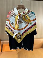  Hermès silk scarf 140x140cm  - 4