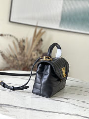  Louis Vuitton Calfskin Hold Me New Wave handbag in black 23cm - 4