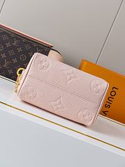 Louis Vuitton Speedy Bandoulière 20 'Pink' M47136 20.5x13.5x12 cm - 4
